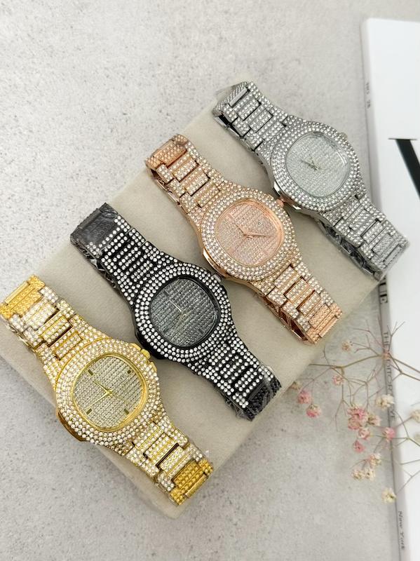 ساعت زنانه نگین دار