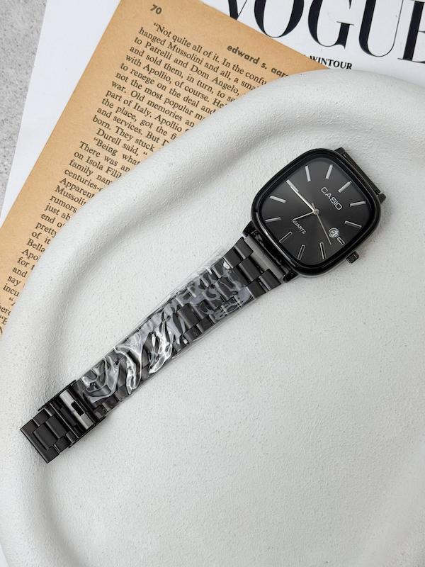 ساعت کلاسیک اولدمانی ( مشکی با نشانگر نقره ای ) Casio