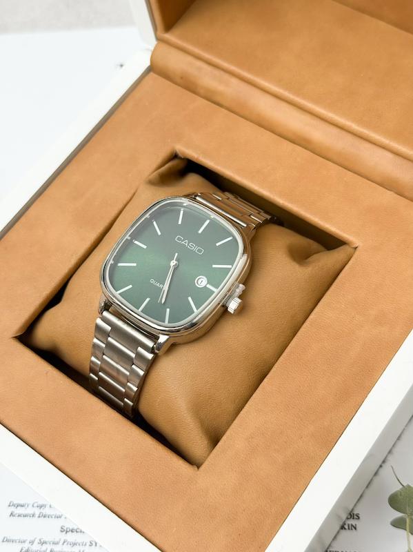 ساعت کلاسیک اولدمانی ( نقره ای سبز یشمی )