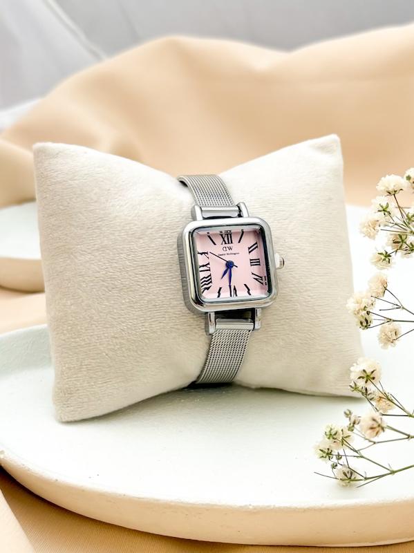 ساعت زنانه بندحصیری مربعی دنیل ولینگتون نقره ای مینیمال Daniel Wellington