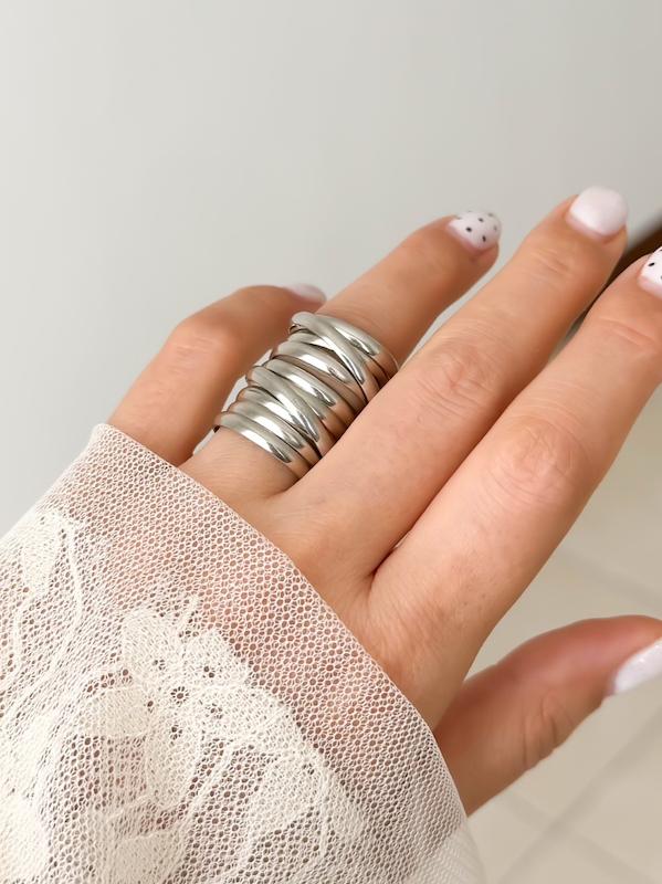 انگشتر زنانه پیچ آبکاری نقره