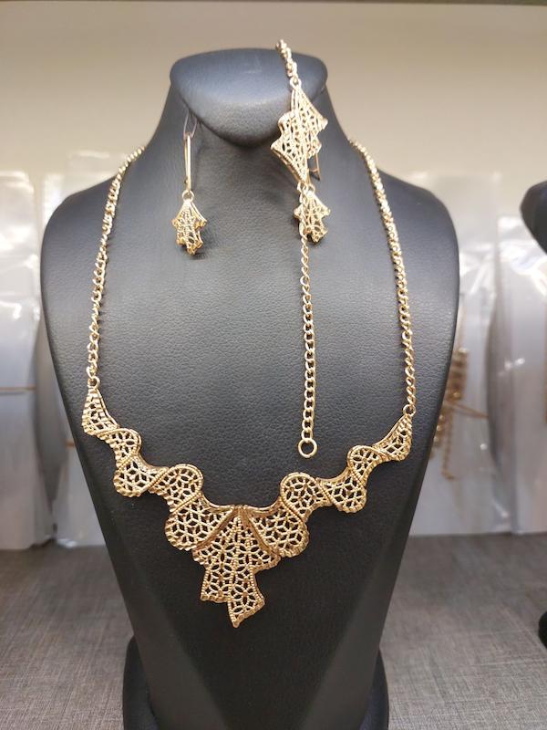 سرویس هندی طرح طلا 