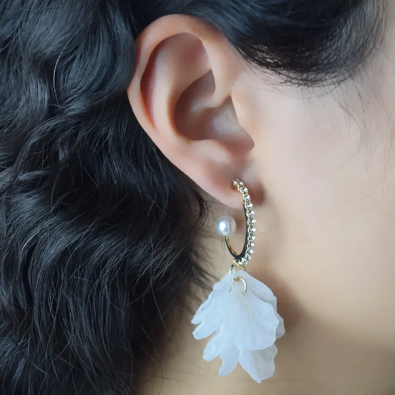 گوشوار مرواریدی آویز دار کد60