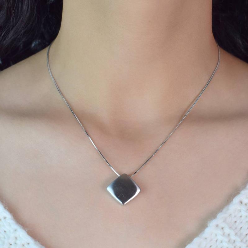 گردنبند استیل طرح مربع کد208