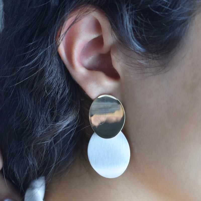 گوشوار صدفی آویز دار کد15 