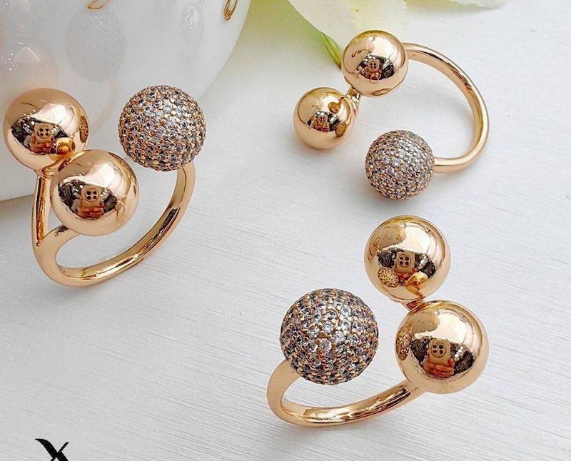 انگشتر مدل کیهانی