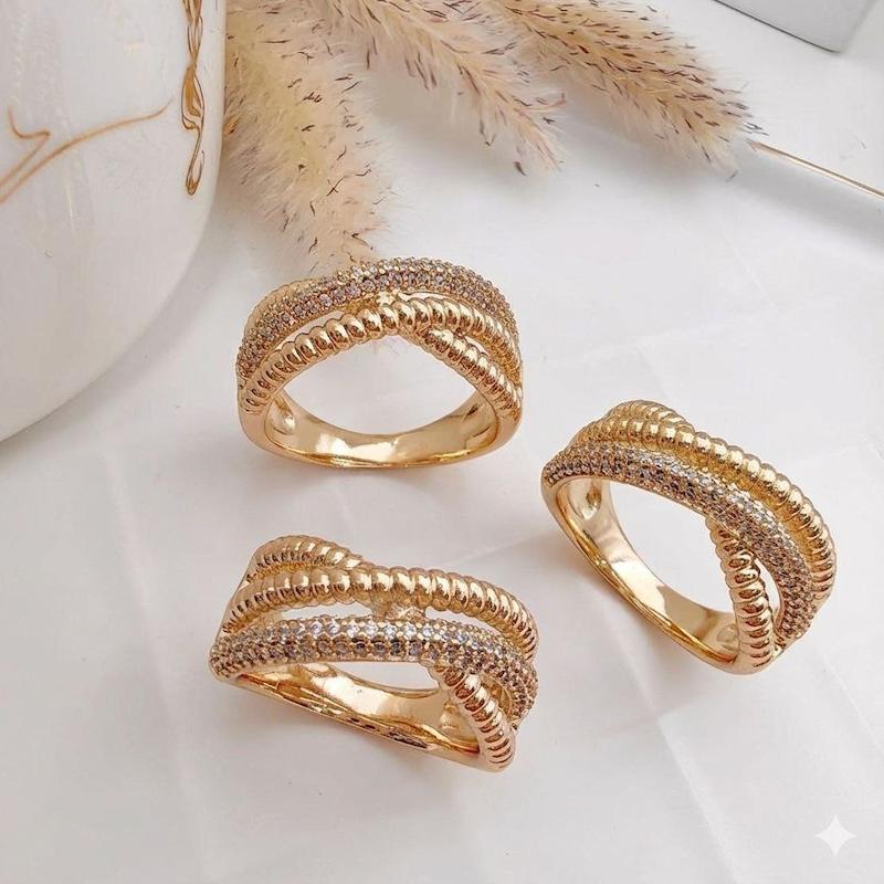 انگشتر مدل طنابی نگین دار