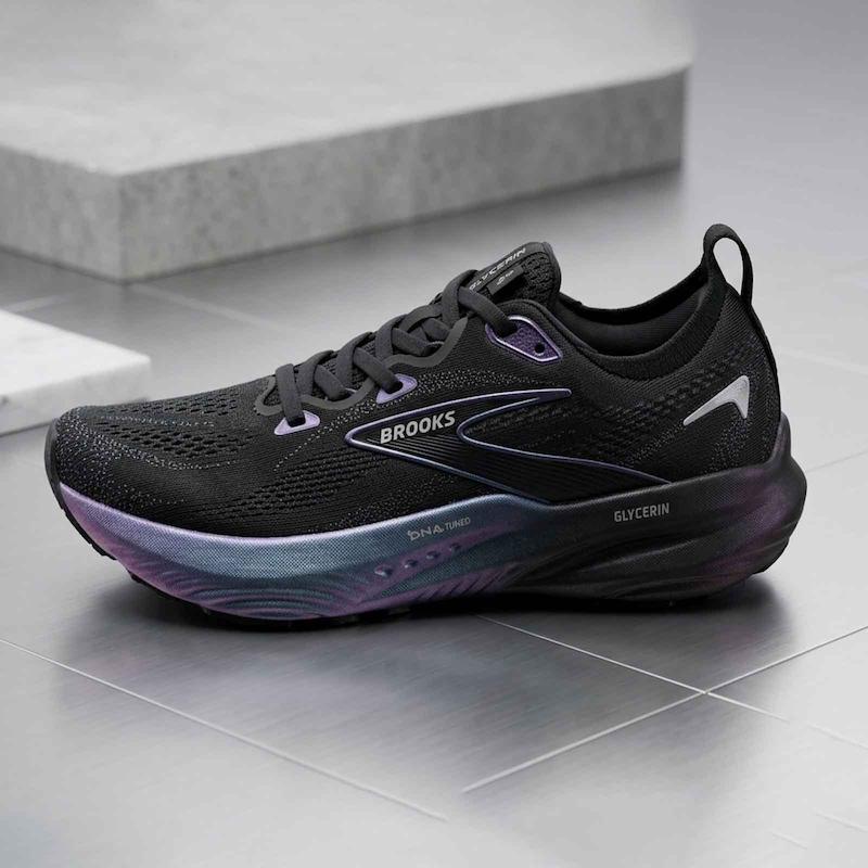 کتونی Brooks Black  کد BM
