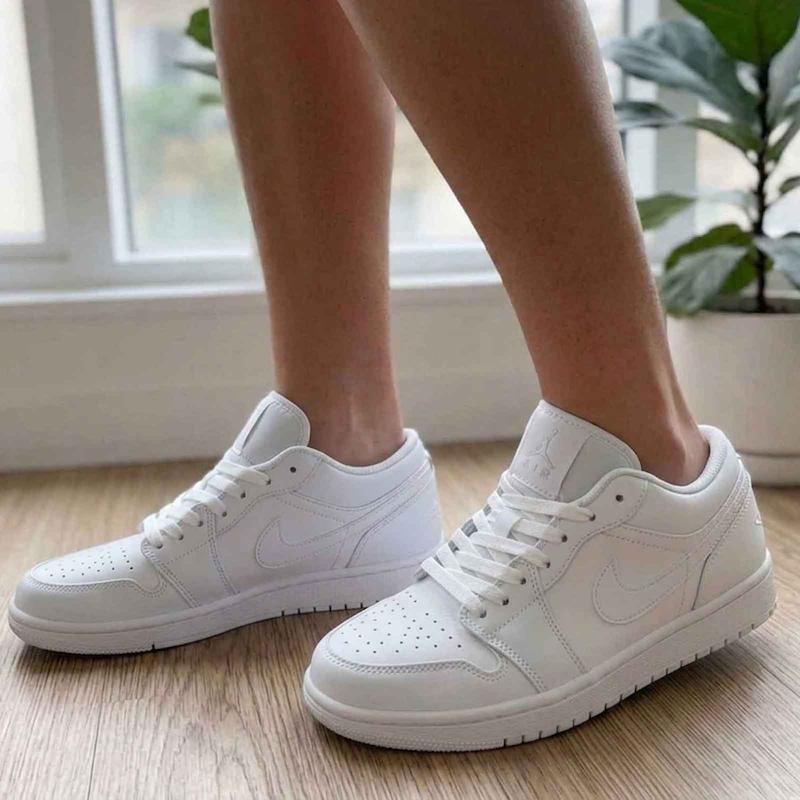 کتونی Jordan low white  کد JLW