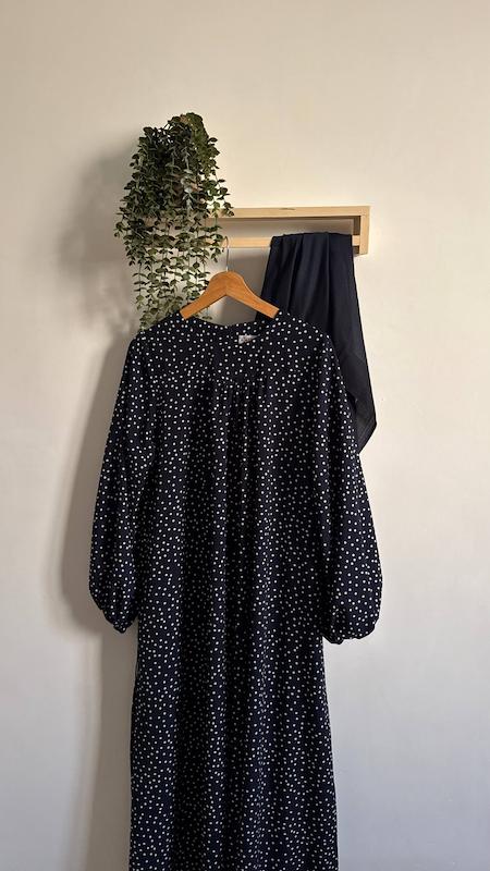 نسیم توپی سرمه ای