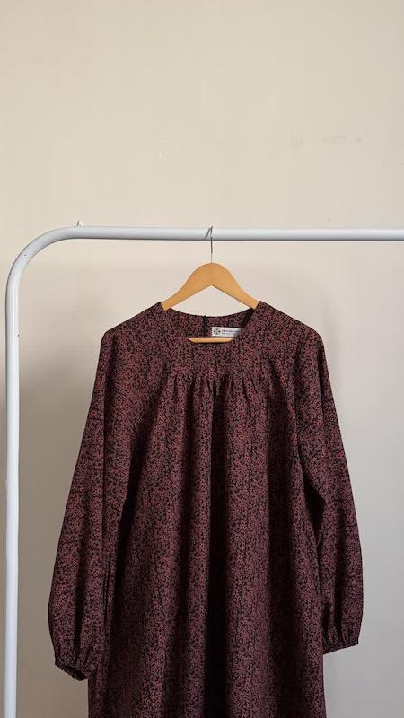 نسیم گلگلی مشکی صورتی