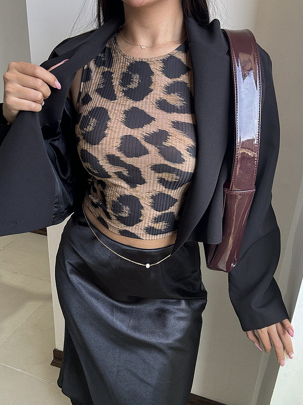 leopard top