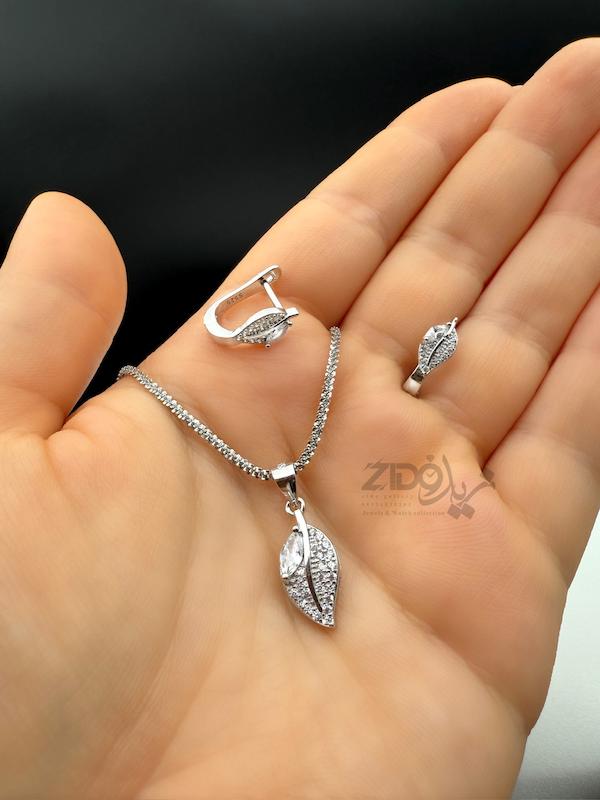 نیمست زنانه نقره مدل برگ کد H1060
