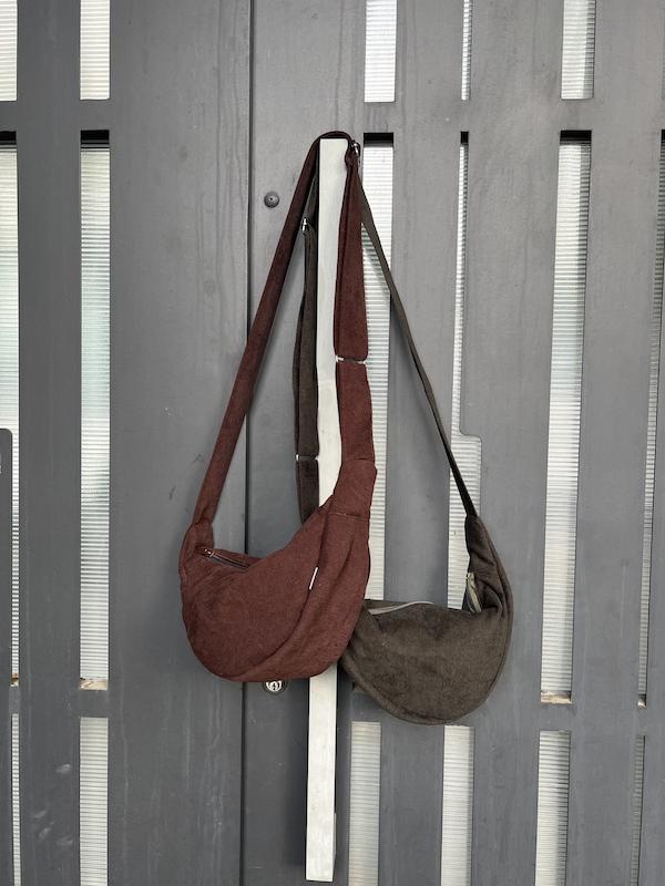 کراس بادی جنس مخمل کبریتی