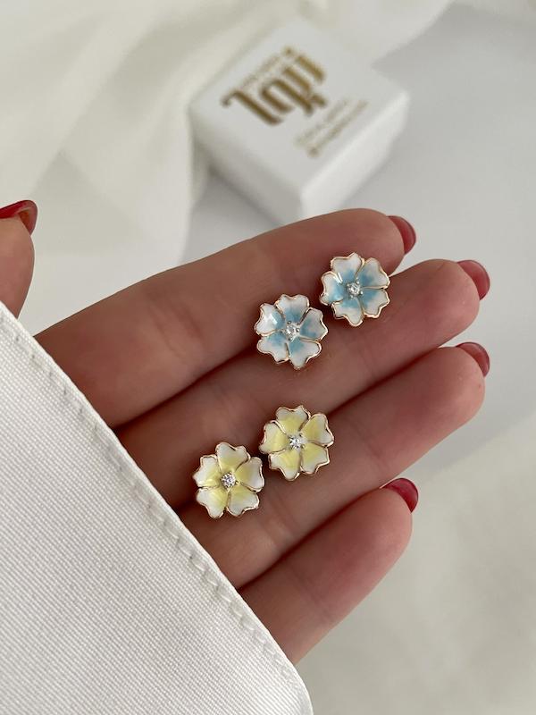 گوشواره میخی میناکاری گل ژوپینگ