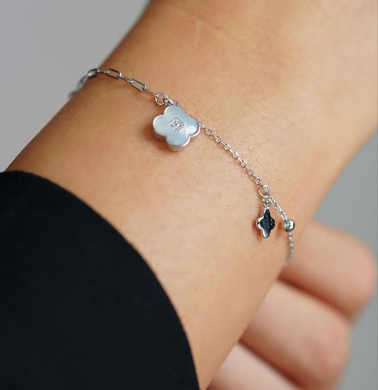 دستبند نقره زنانه طرح ونکلیف و شبدر – عیار 925