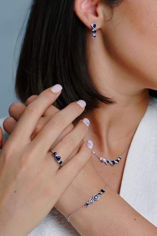 سرویس-نقره-طرح-قلب-نگین-آبی-925