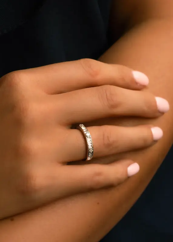 انگشتر تنیسی نقره ۹۲۵ زنانه طرح گل ونکلیف مدل باگت