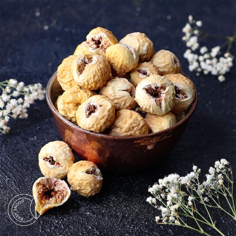 شین جیر ( مربای انجیر و گردوی بدون شکر )