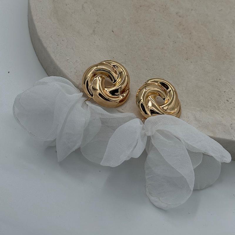 گوشواره گل پارچه ای گره