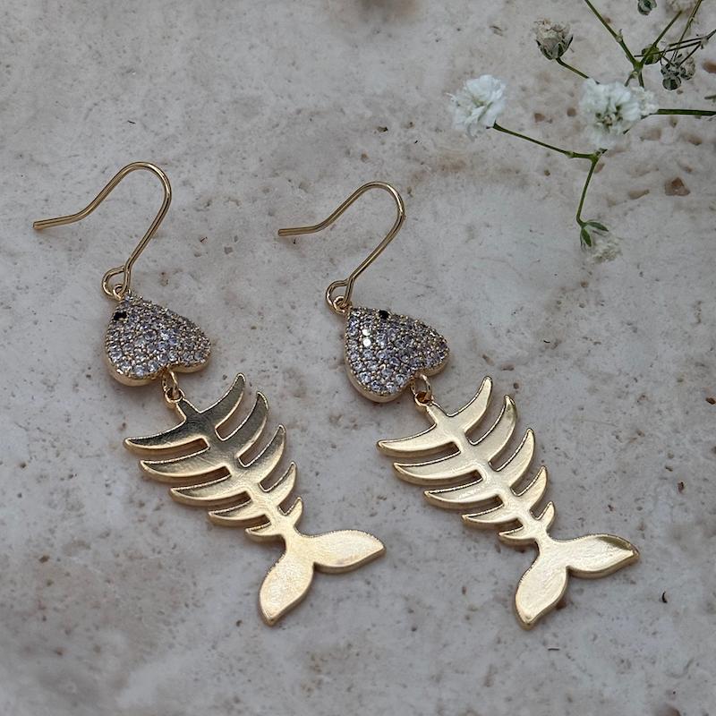 گوشواره تیغ ماهی نگین دار