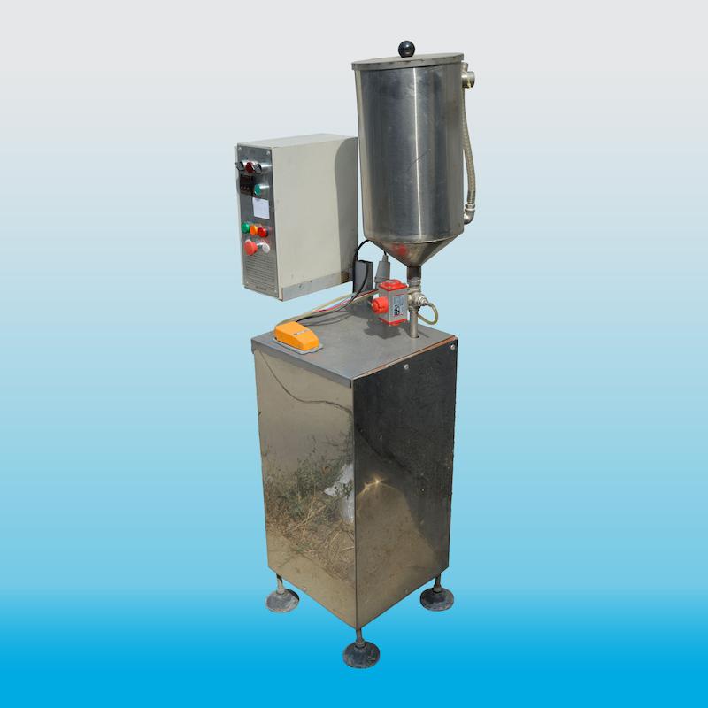 دستگاه پرکن مایع سیلندرپیستونی بسیار دقیق